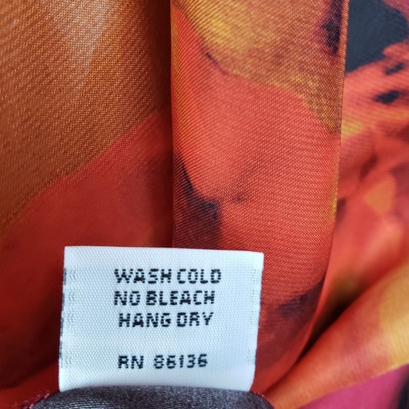 BRYN WALKER Red Floral Paola Tunic XL - Picture 8 of 8